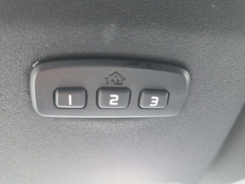 2016 Volvo XC60 T6 Drive-E Platinum Hunt Valley MD