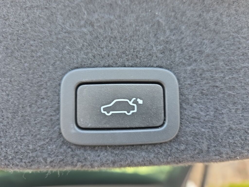 2016 Volvo XC60 T6 Drive-E Platinum Hunt Valley MD