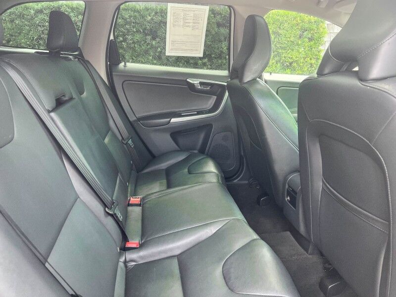 2016 Volvo XC60 T6 Drive-E Wilmington NC
