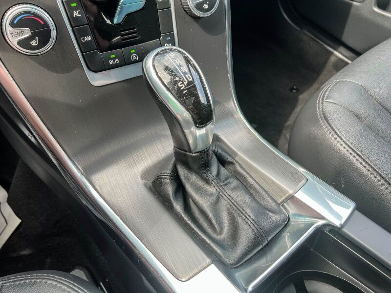 2016 Volvo XC60 T6 Drive-E Wilmington NC
