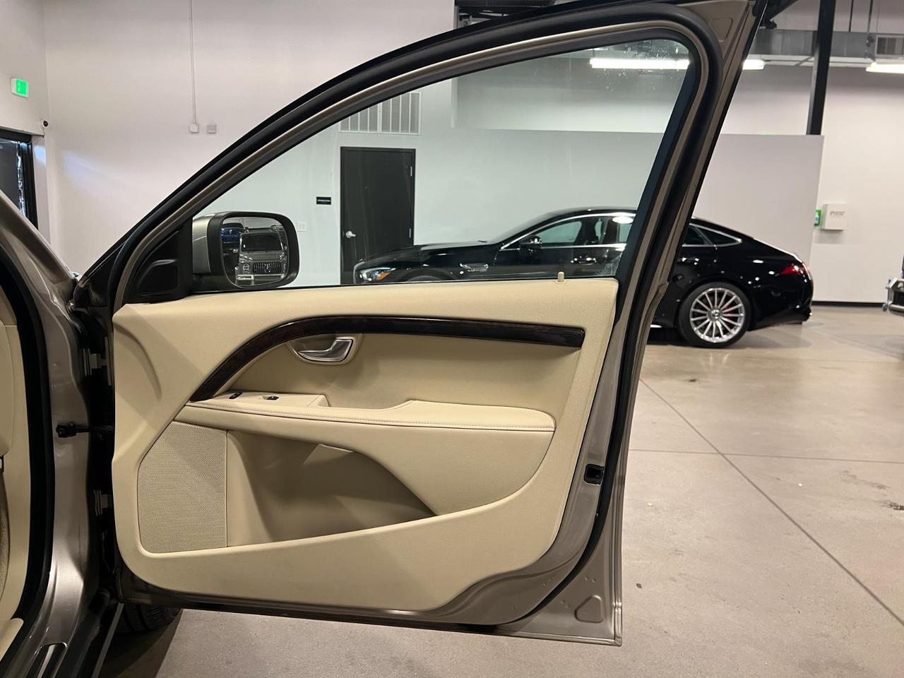 2016 Volvo XC70 T5 Premier Parker CO