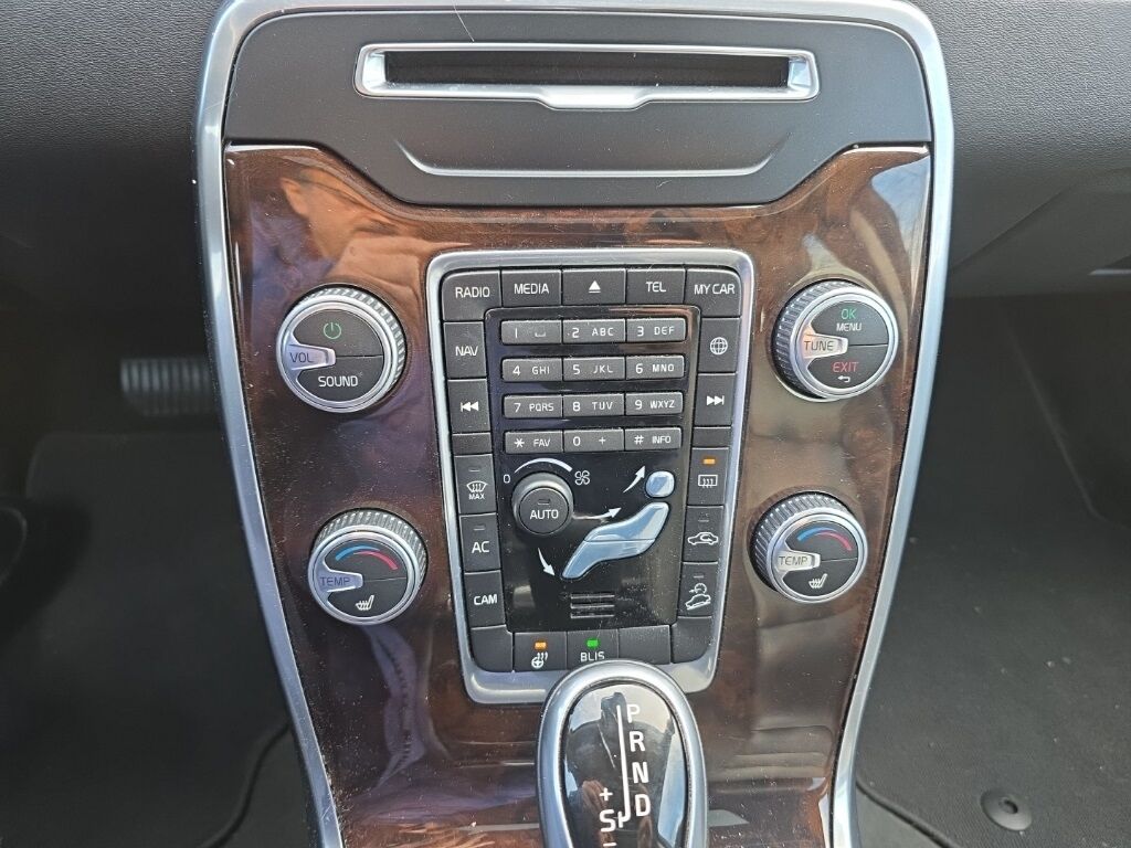 2016 Volvo XC70 T5 Premier Hunt Valley MD