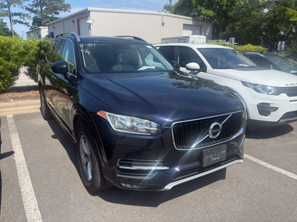 2016 Volvo XC90 T5 Momentum