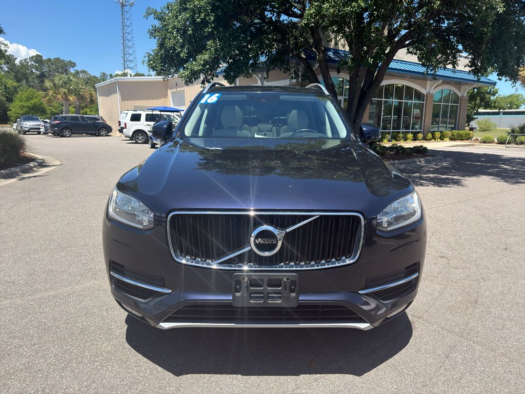 2016 Volvo XC90 T5 Momentum