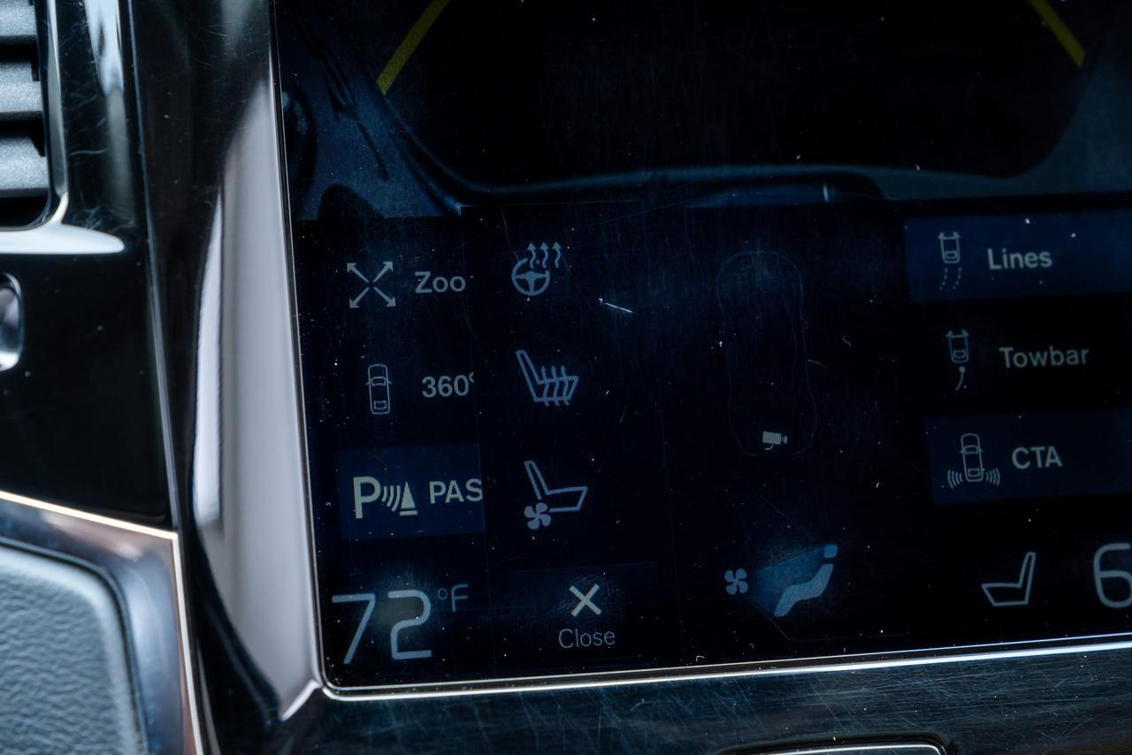 2016 Volvo XC90 T6 Inscription AWD / 3rd Row Seating Portland OR