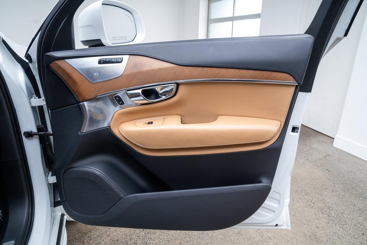 2016 Volvo XC90 T6 Inscription AWD / 3rd Row Seating Portland OR