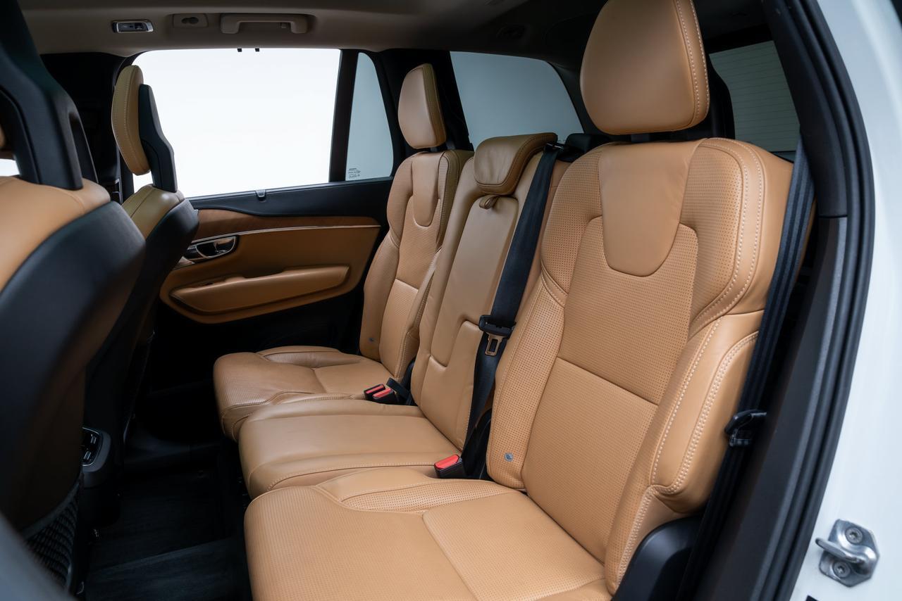 2016 Volvo XC90 T6 Inscription AWD / 3rd Row Seating Portland OR