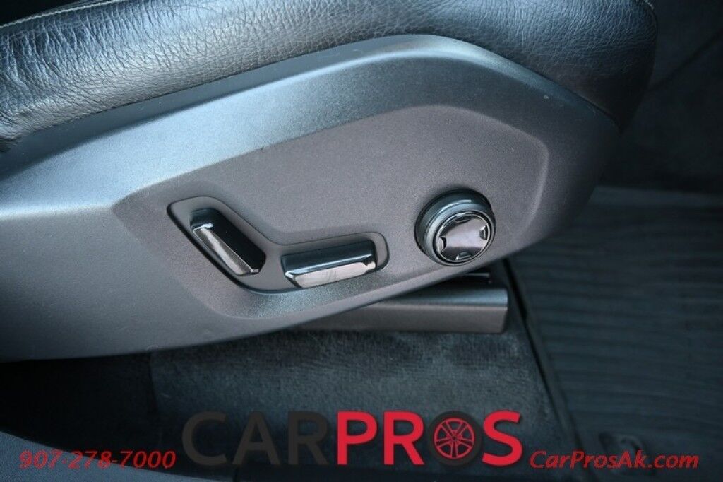 2016 Volvo XC90 T6 Momentum - AWD - 2.0L Supercharged Turbo - Vision &amp; Convenience Package - Keyless Entry and Start - Power Heated Leather Seats - NAV - 360&Acirc;&deg; Surround View &amp; Backup Camera - Panoramic Moonroof - 3rd Row - Seats 7 Anchorage AK