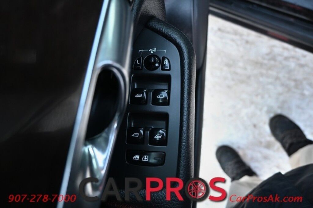 2016 Volvo XC90 T6 Momentum - AWD - 2.0L Supercharged Turbo - Vision &amp; Convenience Package - Keyless Entry and Start - Power Heated Leather Seats - NAV - 360&Acirc;&deg; Surround View &amp; Backup Camera - Panoramic Moonroof - 3rd Row - Seats 7 Anchorage AK