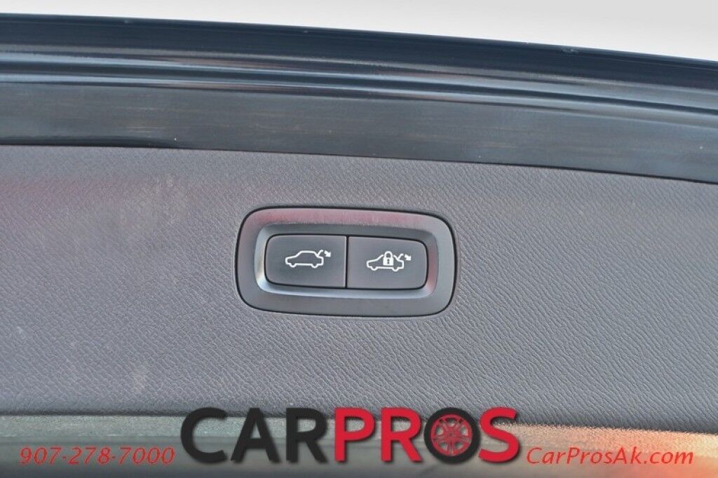 2016 Volvo XC90 T6 Momentum - AWD - 2.0L Supercharged Turbo - Vision &amp; Convenience Package - Keyless Entry and Start - Power Heated Leather Seats - Navigation- 360&Acirc;&deg; Surround View Camera - Adaptive Cruise Control with Pilot Assist - Panoramic Moonroof Anchorage AK