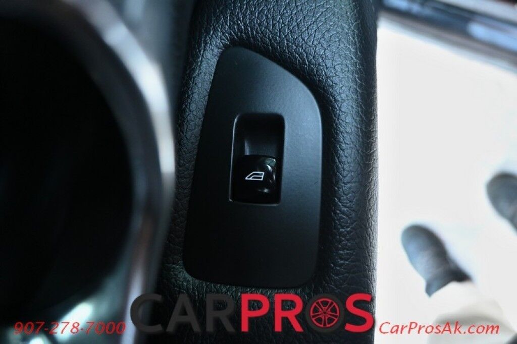2016 Volvo XC90 T6 Momentum - AWD - 2.0L Supercharged Turbo - Vision & Convenience Pkg - Keyless Entry and Start - Power Heated Leather Seats - Navigation - 360 Surround View Camera - Adaptive Cruise Control with Pilot Assist - Panoramic Moonroof - 3rd Row - Seats 7 Anchorage AK