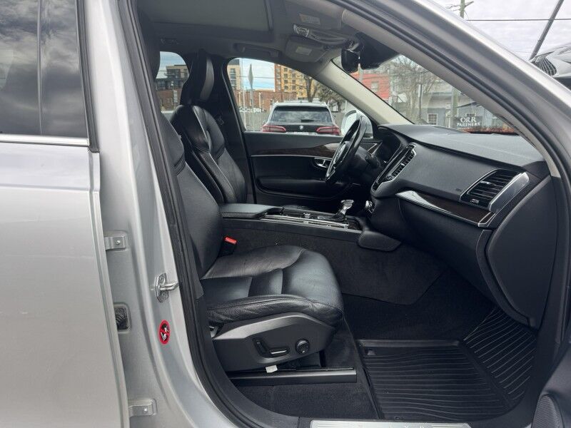 2016 Volvo XC90 T6 Momentum AWD Arlington VA