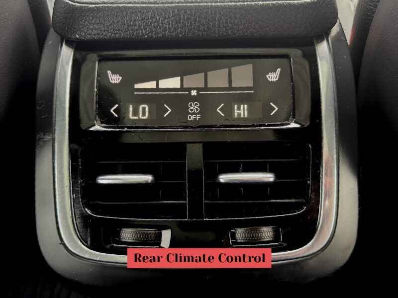 2016 Volvo XC90 T6 Momentum AWD Arlington VA