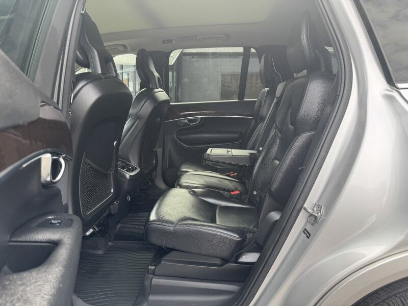 2016 Volvo XC90 T6 Momentum AWD Arlington VA