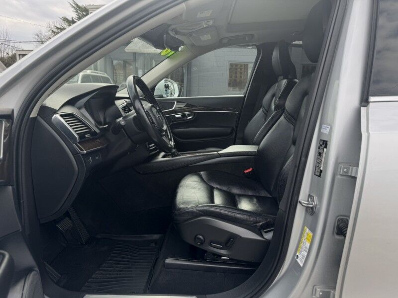 2016 Volvo XC90 T6 Momentum AWD Arlington VA