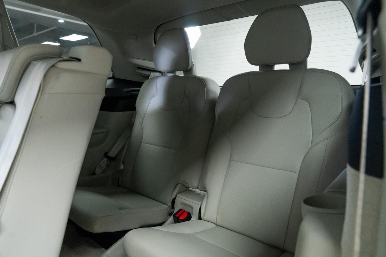 2016 Volvo XC90 T6 Momentum Heated Seats Adaptive Cruise Surround View Camera Portland OR