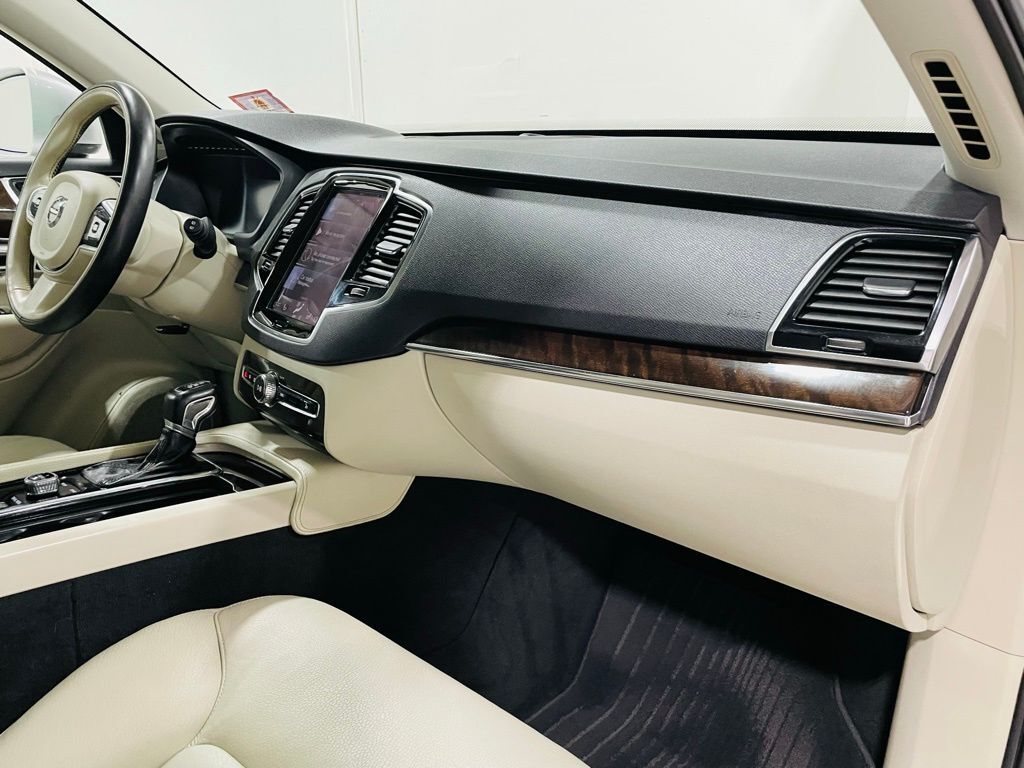 2016 Volvo XC90 T6 Momentum Jersey City NJ