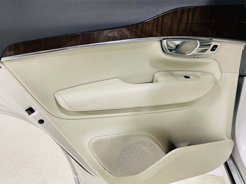 2016 Volvo XC90 T6 Momentum Jersey City NJ