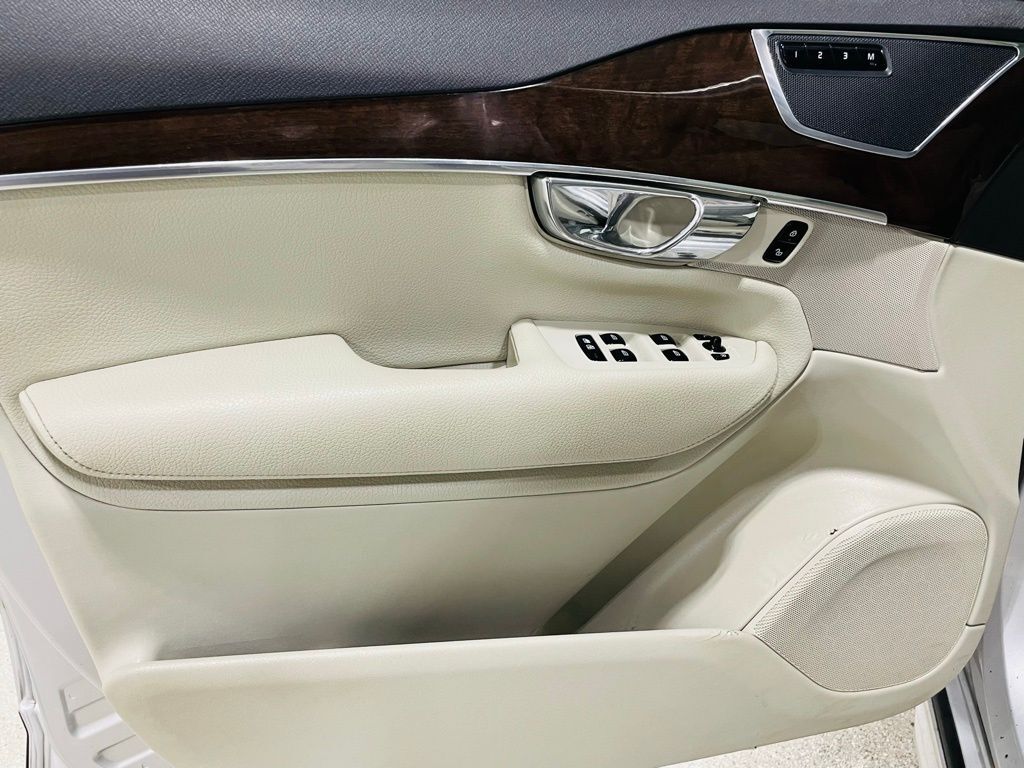 2016 Volvo XC90 T6 Momentum Jersey City NJ