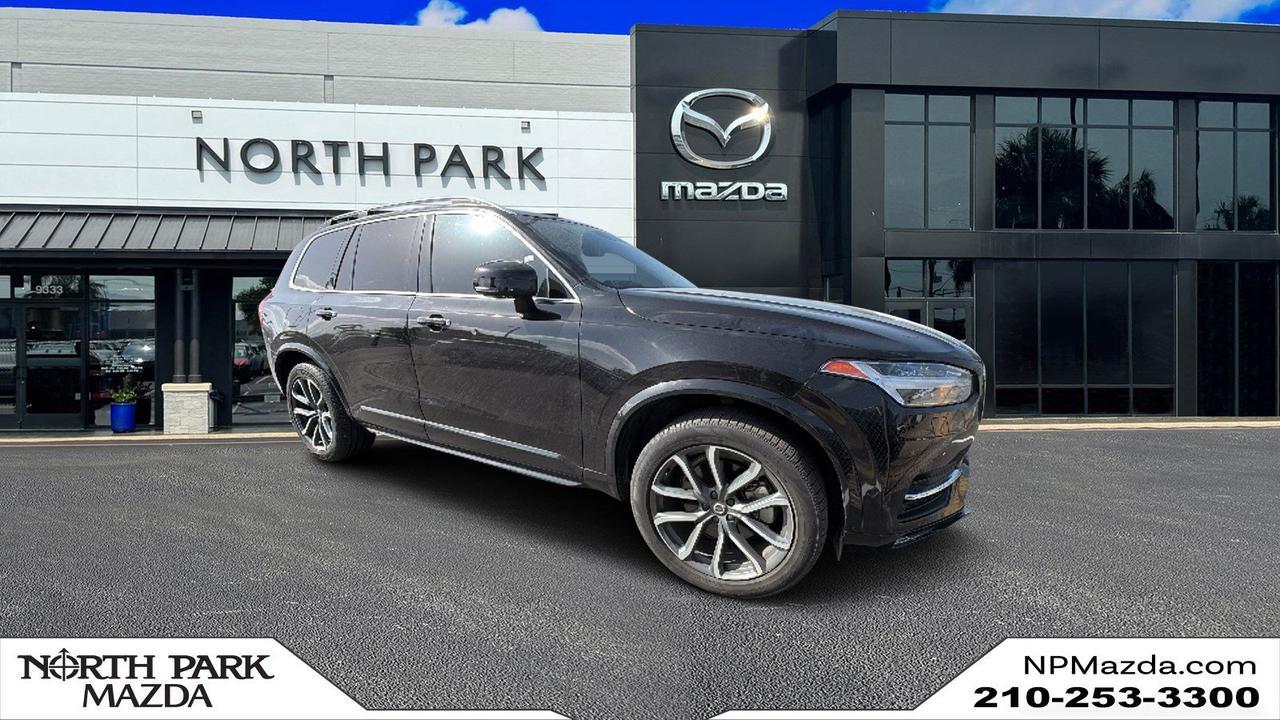 2016 Volvo XC90 T6 Momentum