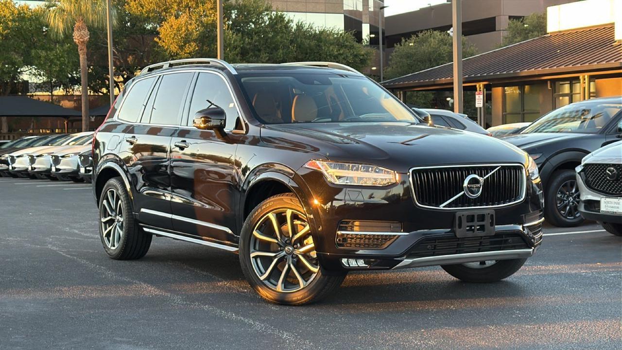 2016 Volvo XC90 T6 Momentum