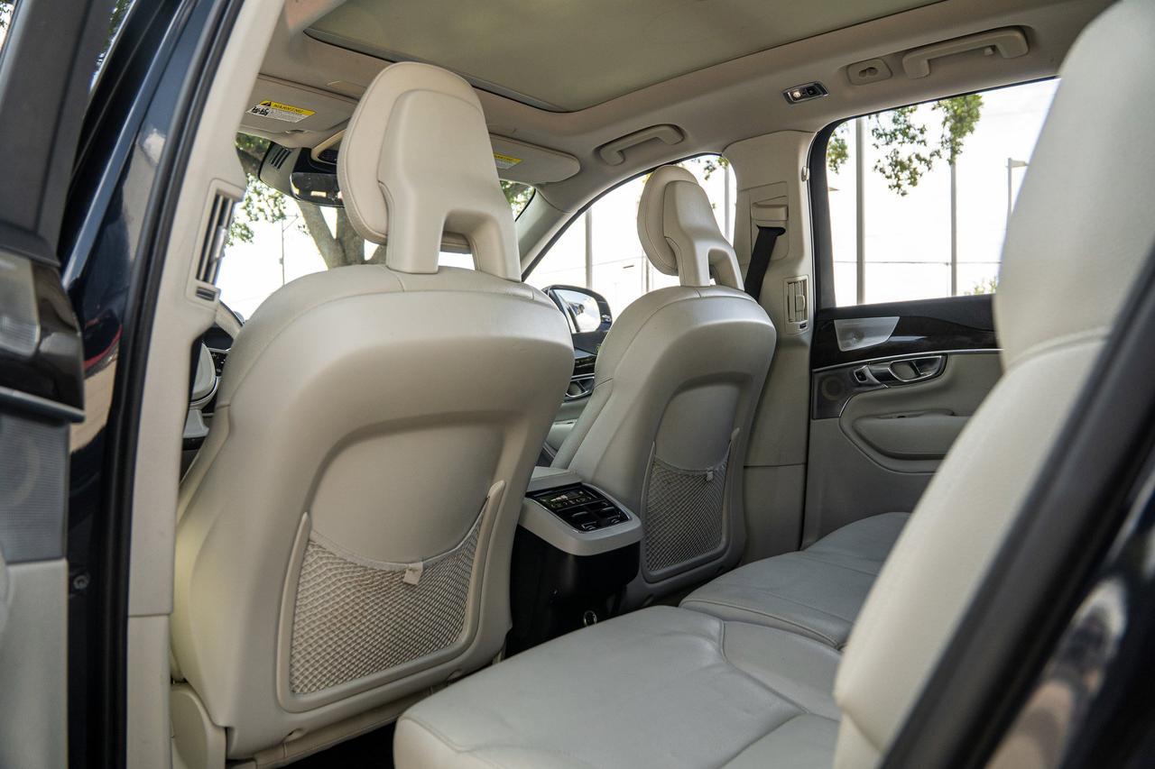 2016 Volvo XC90 T6 Momentum  Selma TX