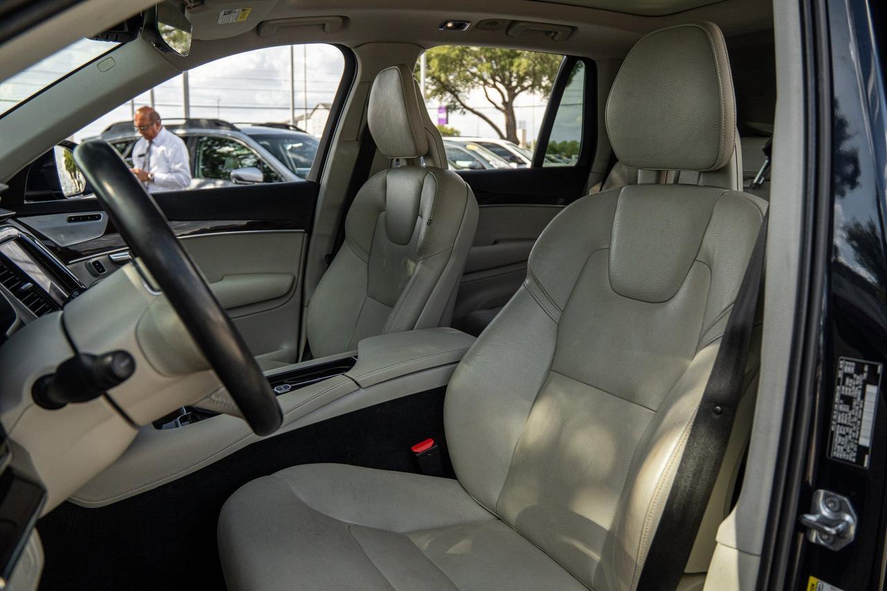 2016 Volvo XC90 T6 Momentum  Selma TX
