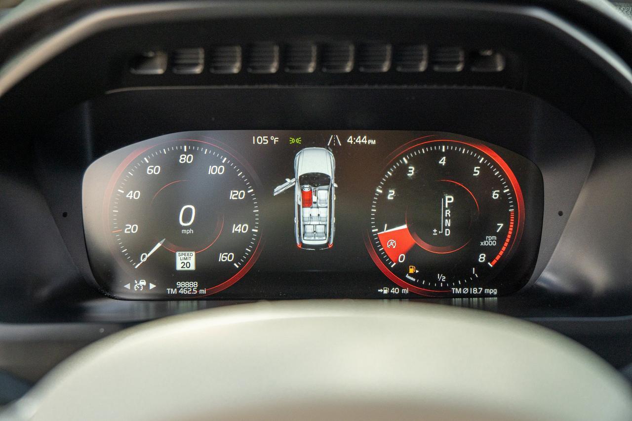 2016 Volvo XC90 T6 Momentum  Selma TX