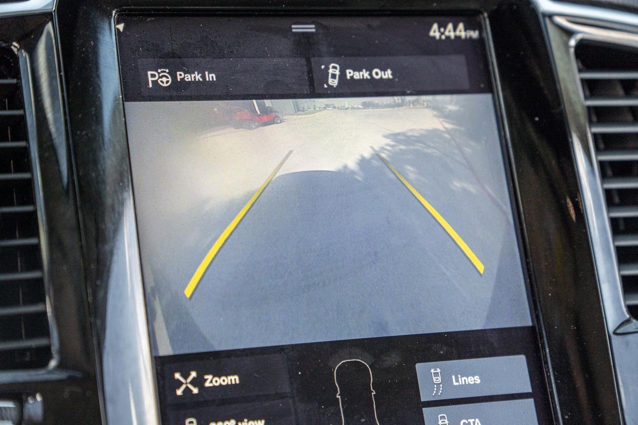 2016 Volvo XC90 T6 Momentum  Selma TX