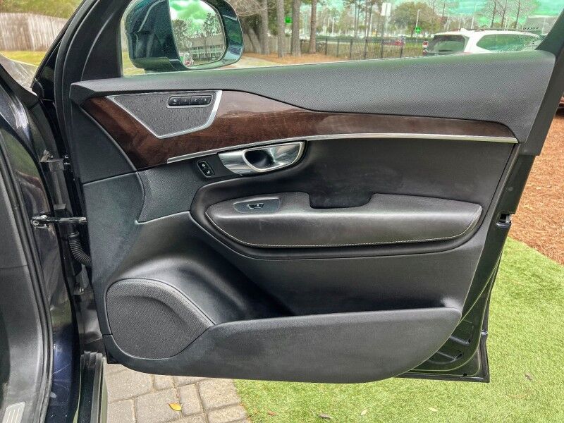 2016 Volvo XC90 T6 Momentum Wilmington NC