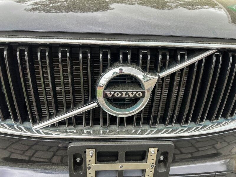 2016 Volvo XC90 T6 Momentum Wilmington NC