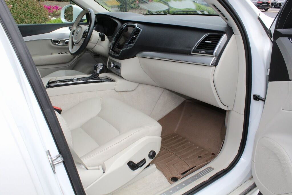 2016 Volvo XC90 T6 Momentum Richmond VA