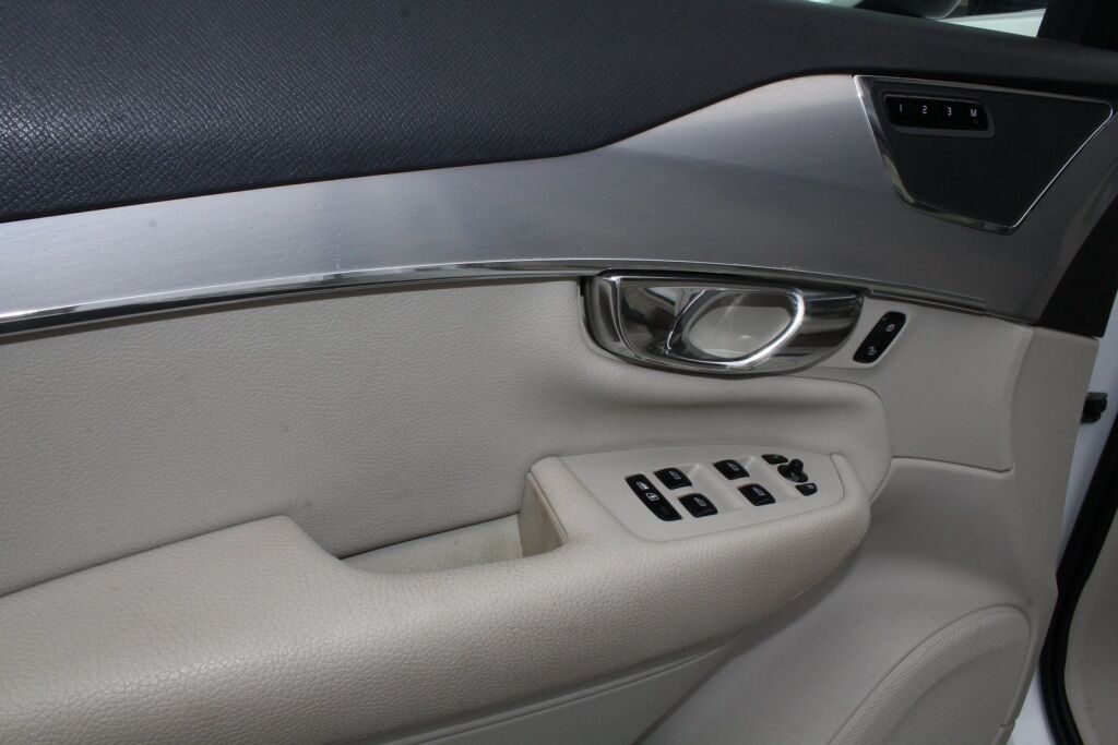 2016 Volvo XC90 T6 Momentum Richmond VA