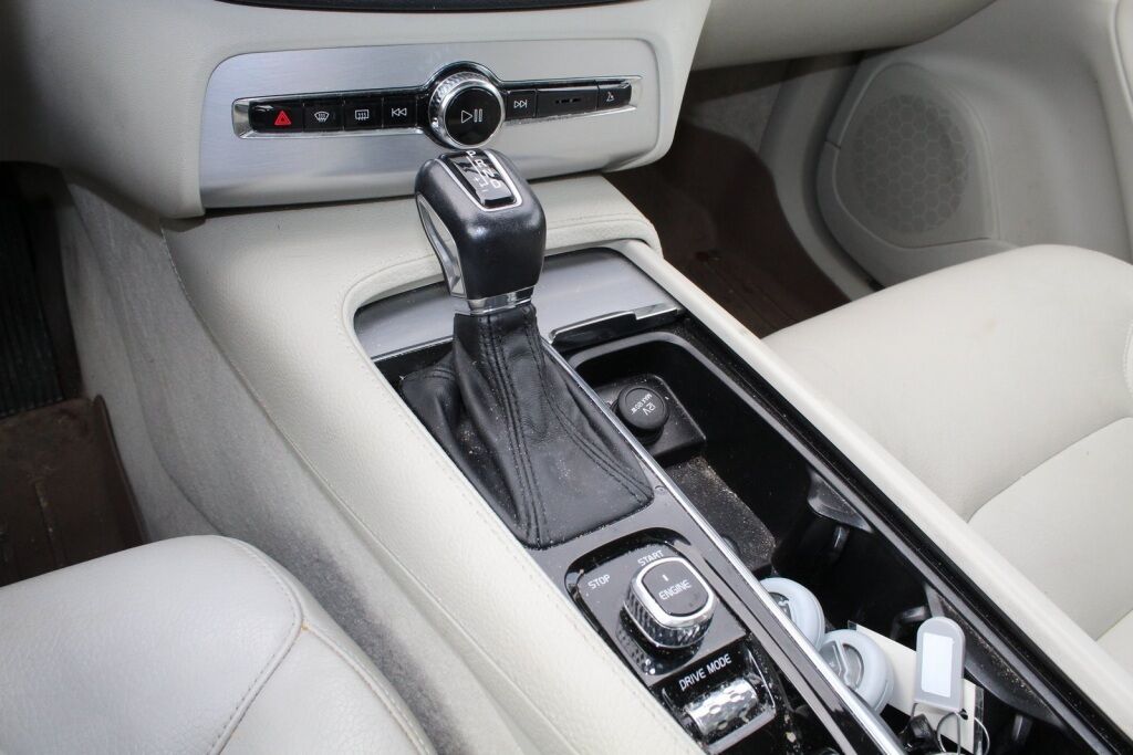 2016 Volvo XC90 T6 Momentum Richmond VA