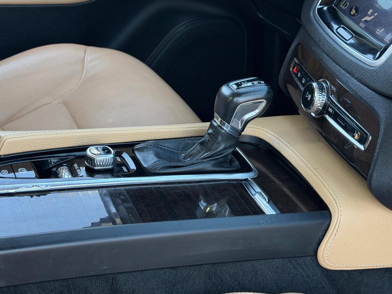 2016 Volvo XC90 T6 Momentum Springfield VA