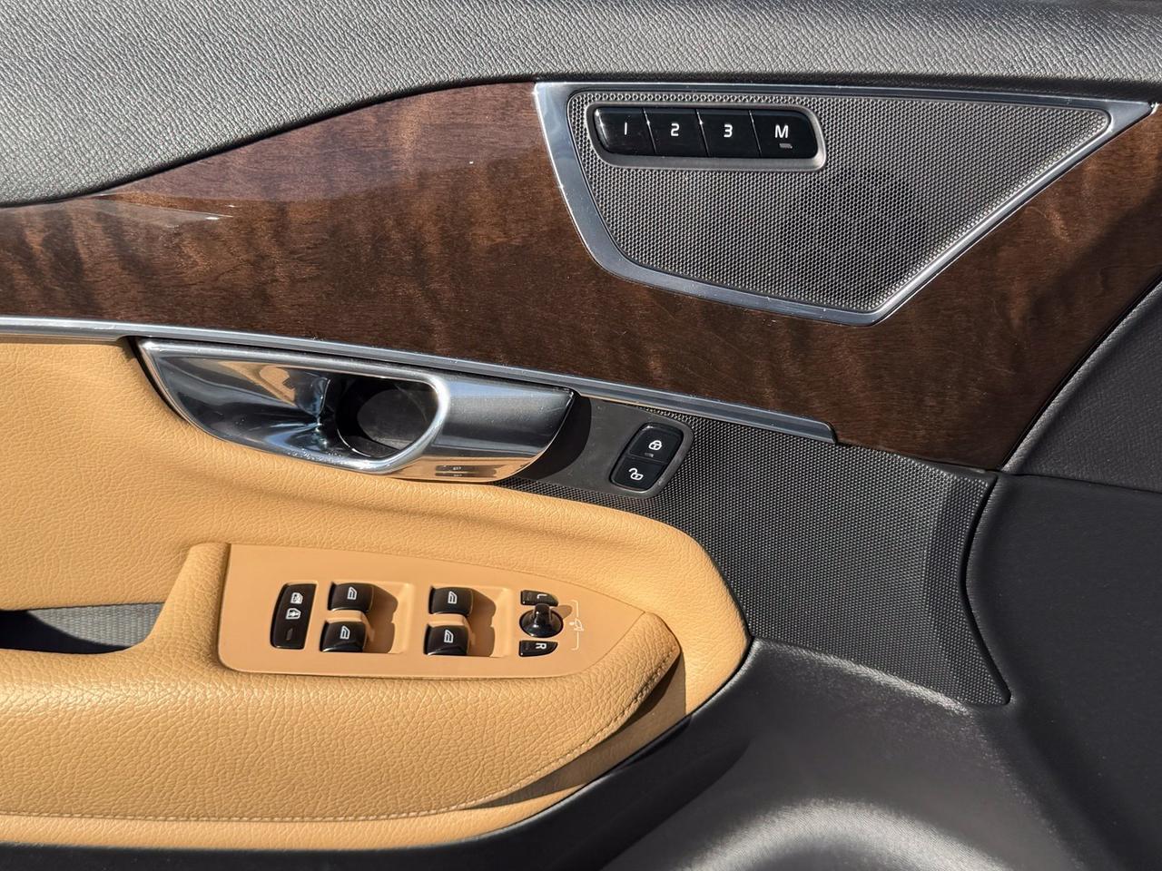 2016 Volvo XC90 T6 Momentum Springfield VA