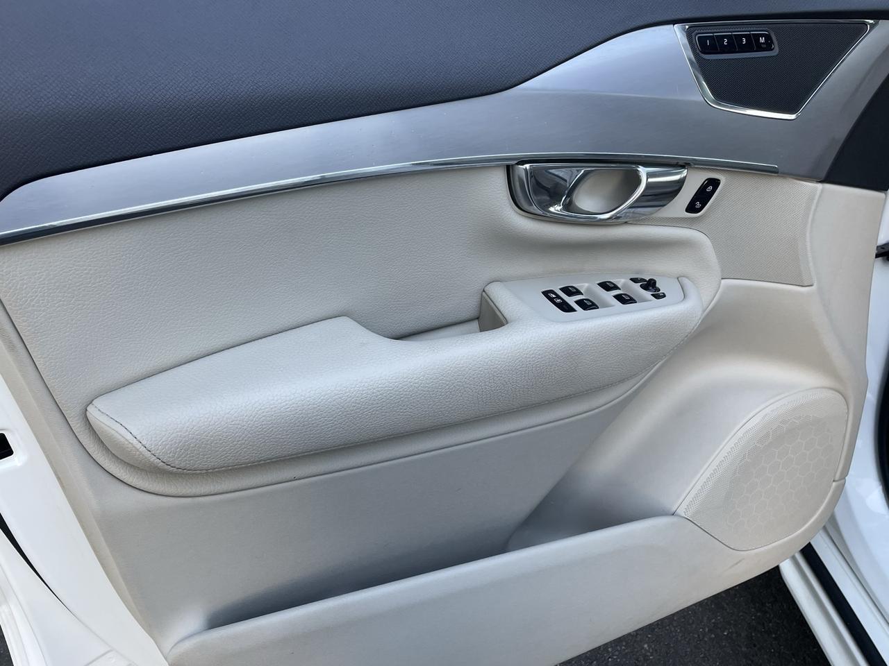 2016 Volvo XC90 T6 Momentum Alexandria VA
