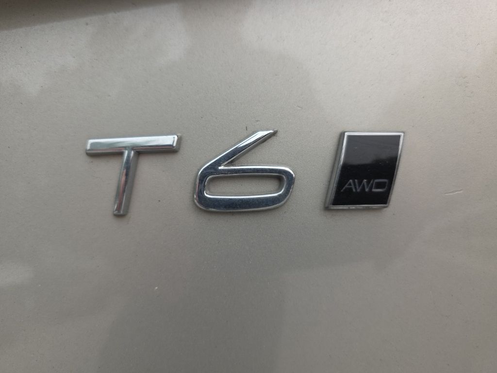 2016 Volvo XC90 T6 Momentum Hunt Valley MD