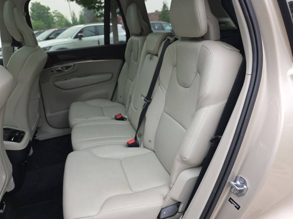 2016 Volvo XC90 T6 Momentum Hunt Valley MD