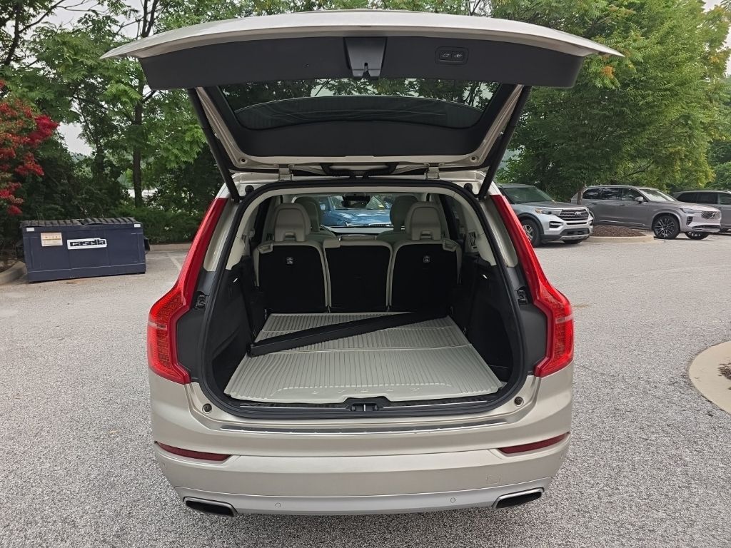 2016 Volvo XC90 T6 Momentum Hunt Valley MD