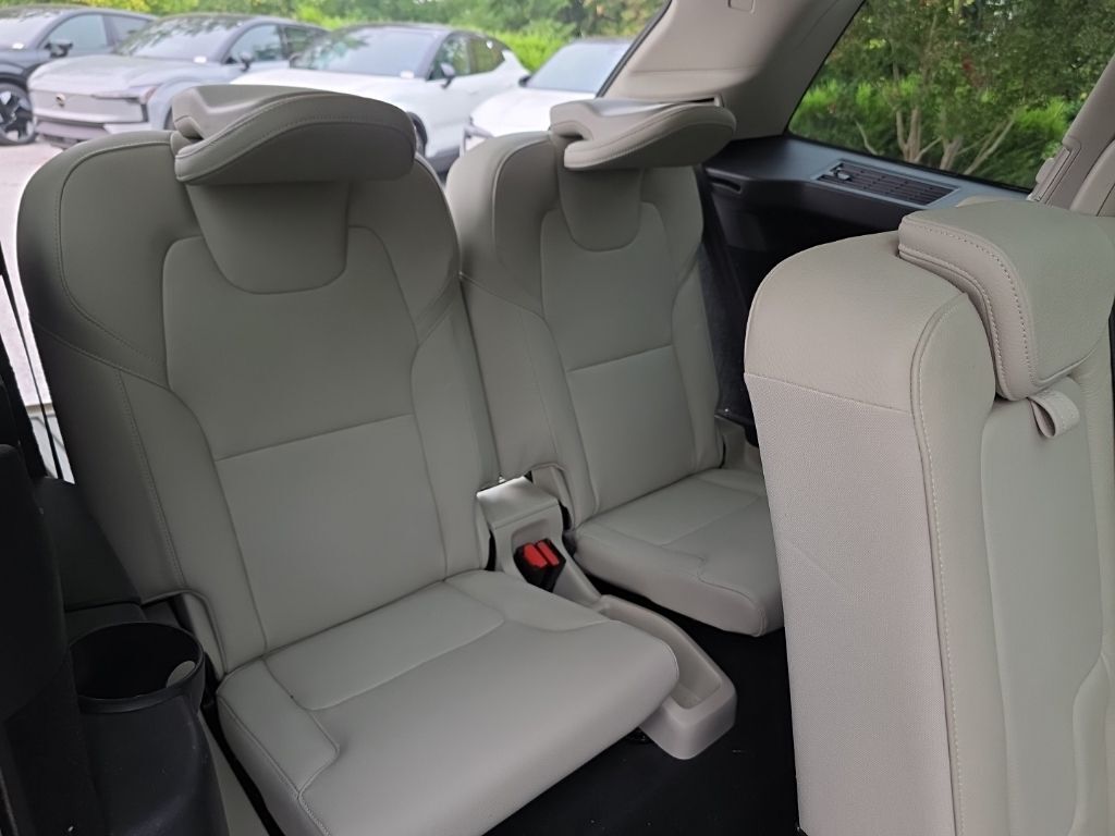 2016 Volvo XC90 T6 Momentum Hunt Valley MD