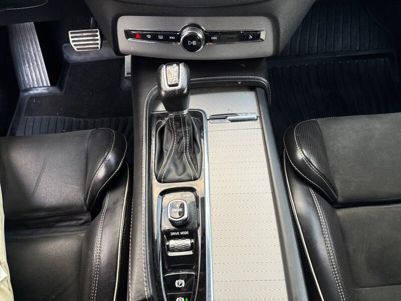 2016 Volvo XC90 XC90 T6 R-Design AWD w/ Vision Package Arlington VA