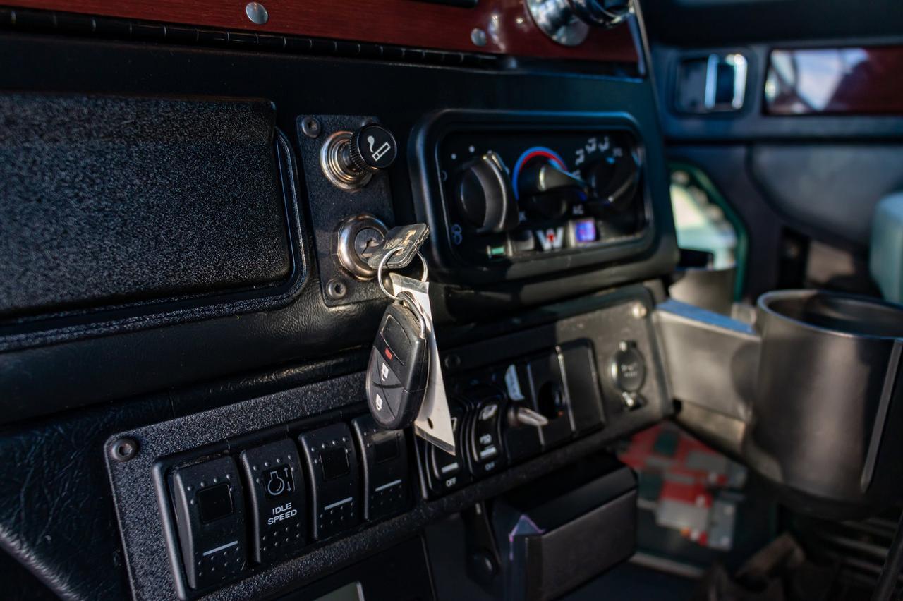 2016 Western Star 4900 SB Tridrive S/S TC407 Tremcar Tank Truck Red Deer AB