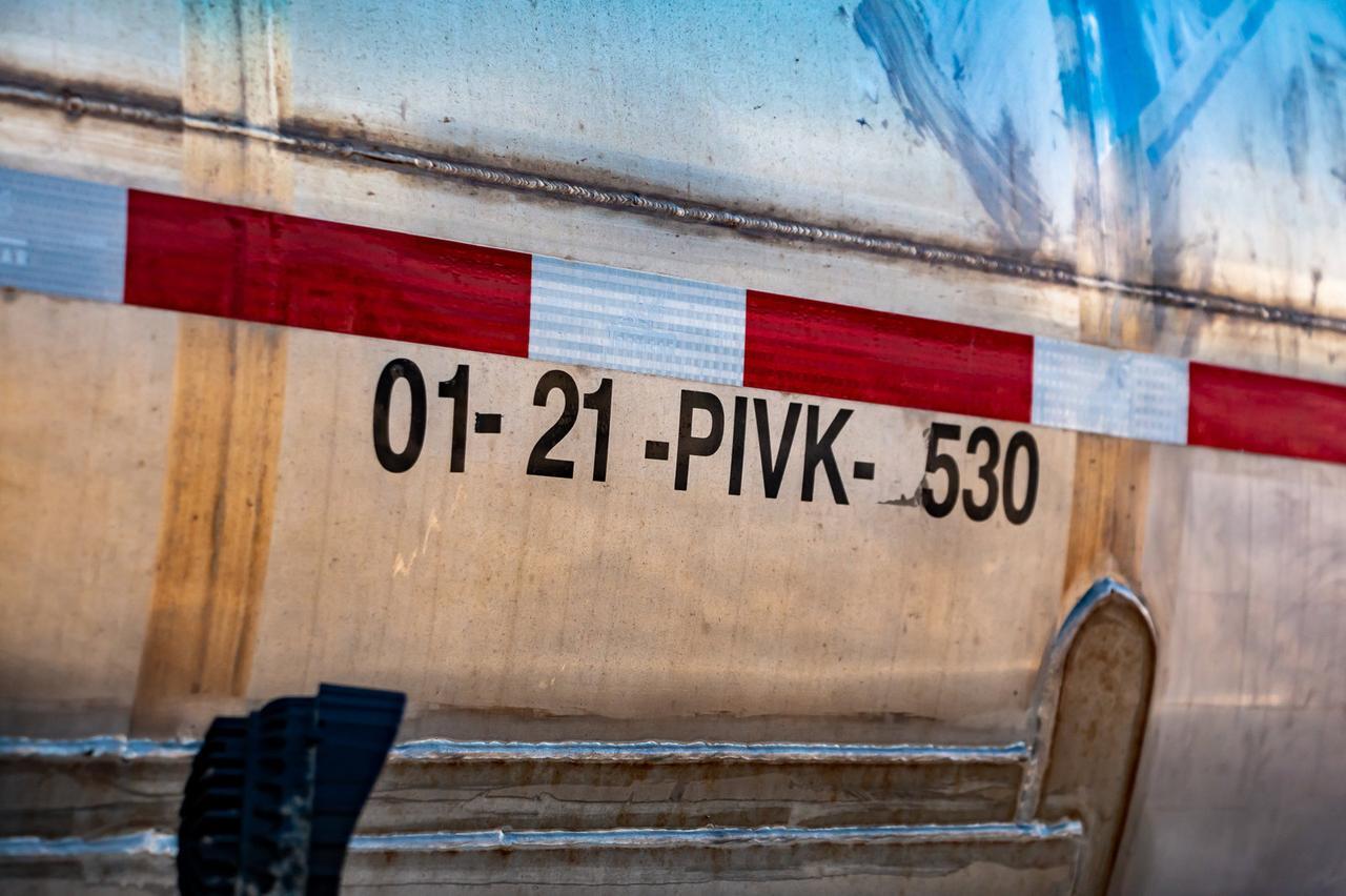 2016 Western Star 4900 SB Tridrive S/S TC407 Tremcar Tank Truck Red Deer AB