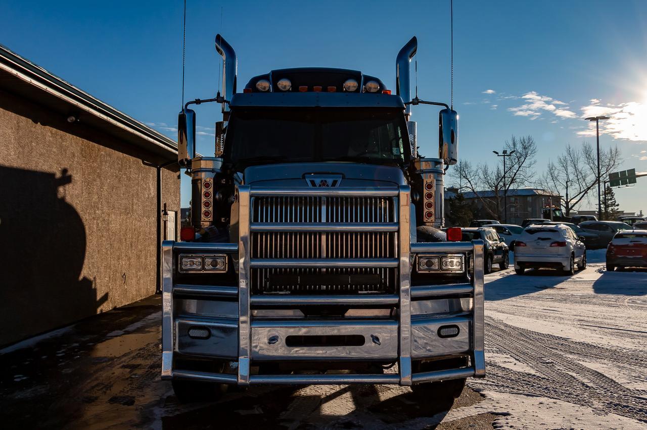 2016 Western Star 4900 SB Tridrive S/S TC407 Tremcar Tank Truck Red Deer AB