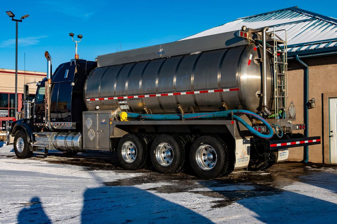 2016 Western Star 4900 SB Tridrive S/S TC407 Tremcar Tank Truck Red Deer AB