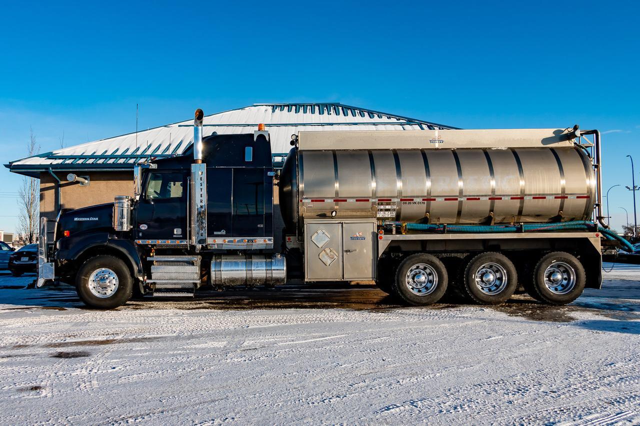 2016 Western Star 4900 SB Tridrive S/S TC407 Tremcar Tank Truck Red Deer AB