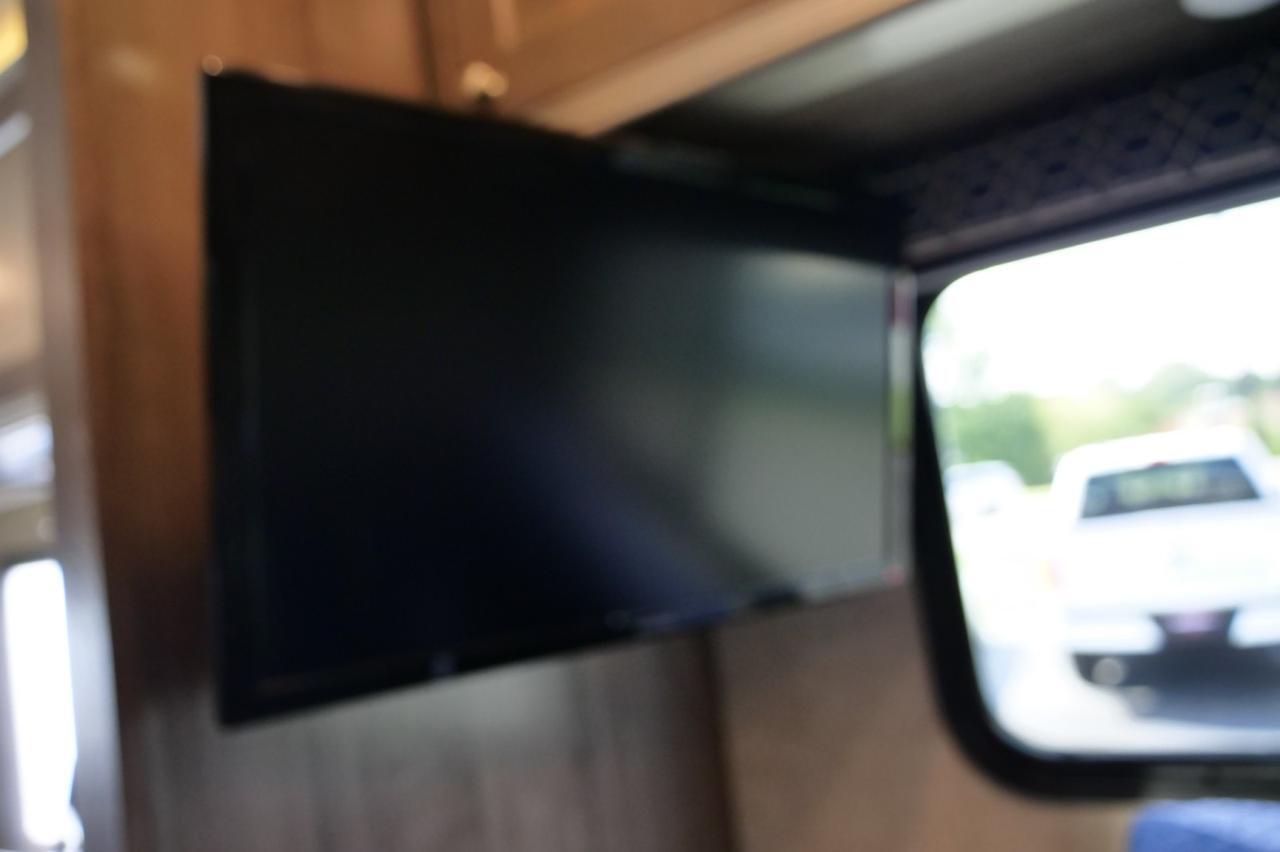 2016 Winnebago Fuse 23A / Diesel / 30 Hours on Generator! Lincolnton NC