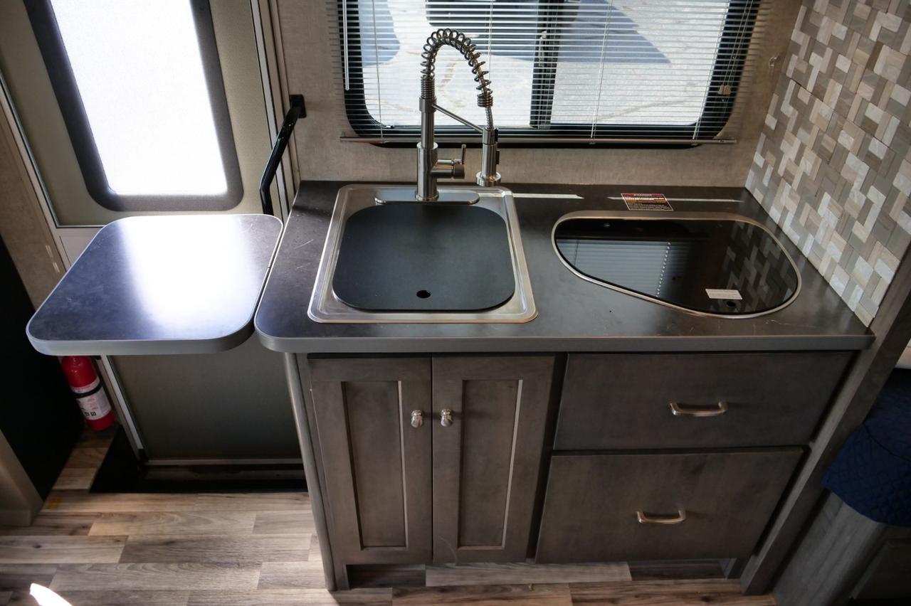 2016 Winnebago Fuse 23A / Diesel / 30 Hours on Generator! Lincolnton NC