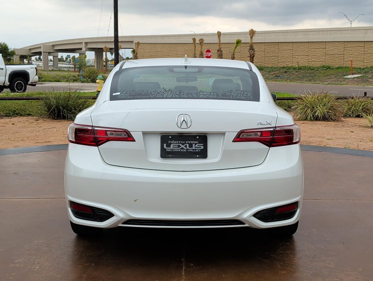 2017 Acura ILX Base